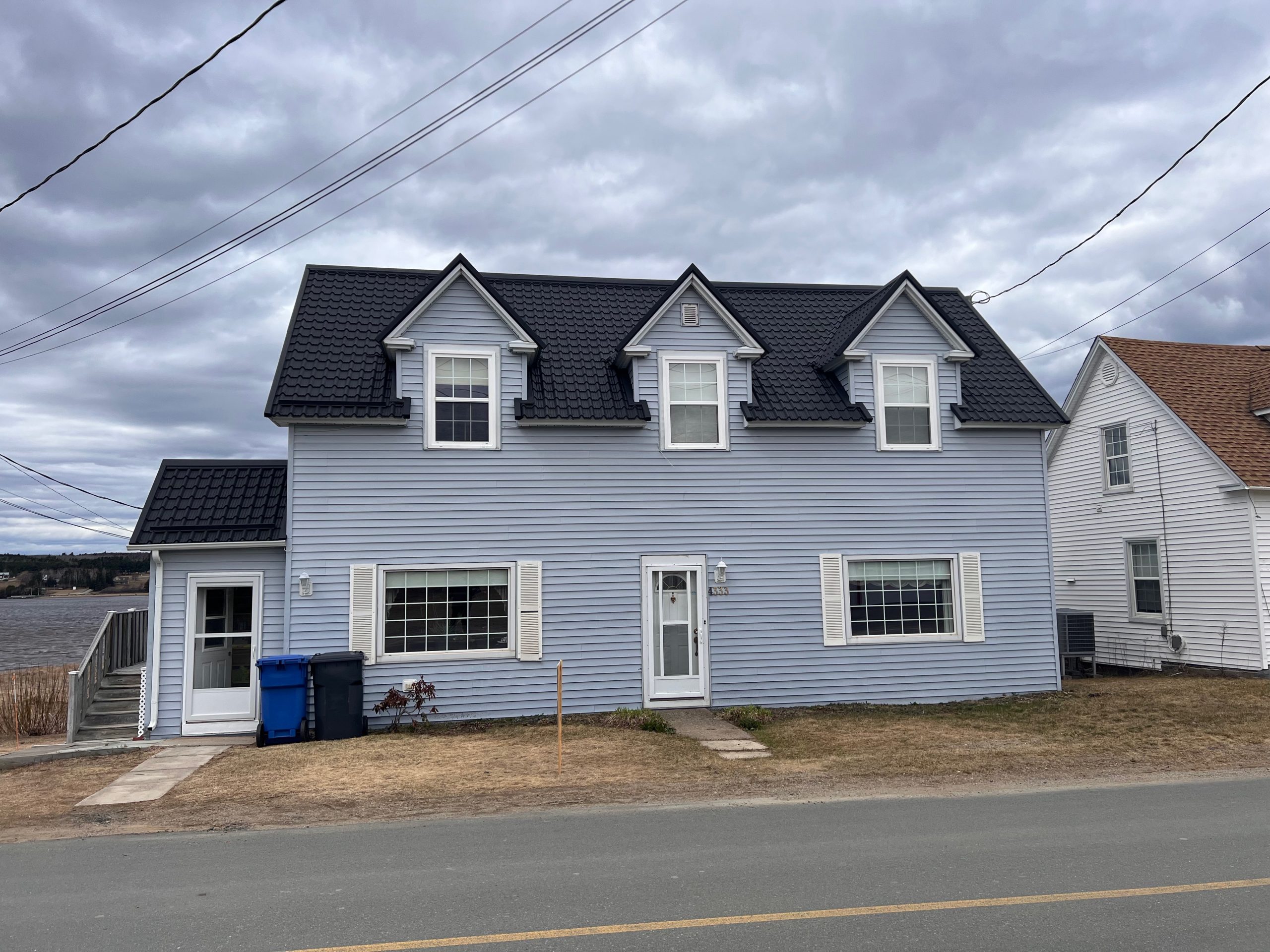 Miramichi G70 Black Roof 1 The only roof you'll ever need
